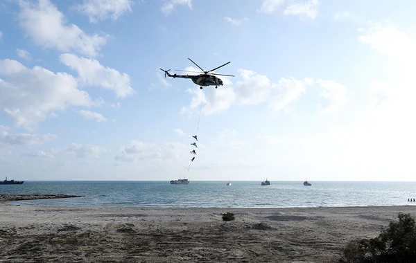 Azərbaycan və Qazaxıstan müdafiə nazirləri “Xəzri-2023” birgə taktiki təliminin növbəti mərhələsini izləyiblər - FOTO/VİDEO