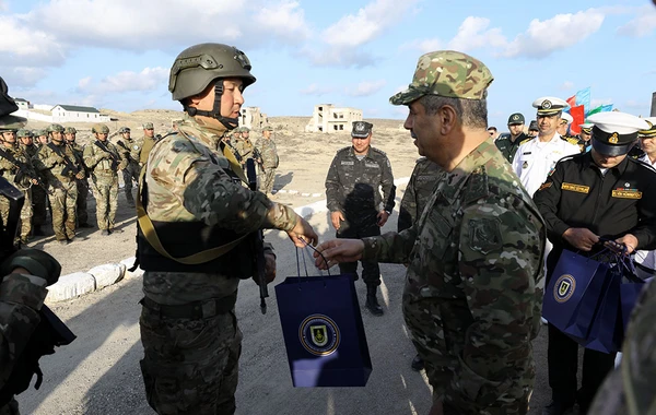 Azərbaycan və Qazaxıstan müdafiə nazirləri “Xəzri-2023” birgə taktiki təliminin növbəti mərhələsini izləyiblər - FOTO/VİDEO