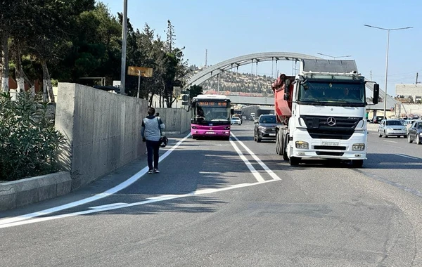 Bakı-Sumqayıt şosesində avtobus zolağı təşkil edilir - FOTO