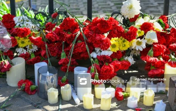 İsrail səfirliyi önündə azərbaycanlıların göstərdiyi dəstək - FOTOREPORTAJ