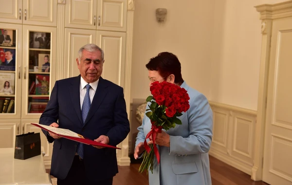 Lyudmila Şubina Fəxri Fərmanla təltif edilib - FOTO