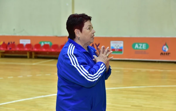 Lyudmila Şubina Fəxri Fərmanla təltif edilib - FOTO