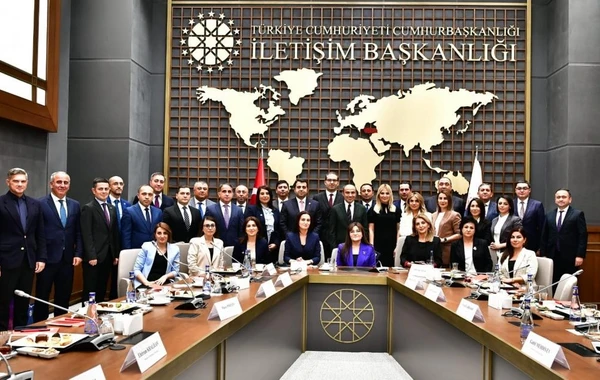 PA 30 dövlət qurumunun sözçüsünün Türkiyəyə səfərini təşkil edib - FOTO