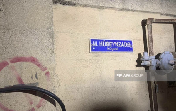 Abşeronda minik maşını mikroavtobusa çırpılıb, xəsarət alan var - FOTO