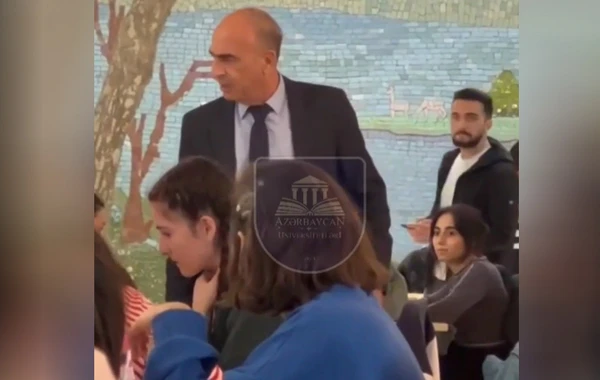 ADPU-nun bufetində kitab oxumaq qadağandır? - Universitetdən Açıqlama - FOTO/VİDEO