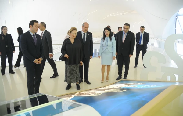 Şimali Kiprin Prezidenti Heydər Əliyev Mərkəzi ilə tanış olub - FOTO