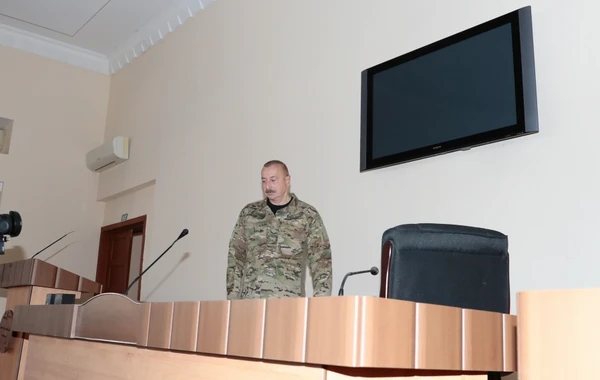 Президент Ильхам Алиев поднял флаг Азербайджана в Ханкенди и выступил с речью - ОБНОВЛЕНО + ФОТО