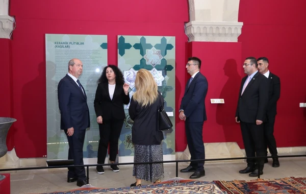 Şimali Kipr Türk Cümhuriyyətinin Prezidenti Ersin Tatar İçərişəhərlə tanış olub - FOTO