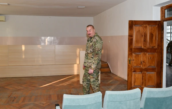 İlham Əliyev Xocavənd şəhərində Azərbaycanın Dövlət Bayrağını ucaldıb - YENİLƏNİB + FOTO