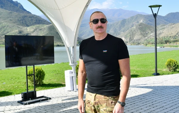 Ильхам Алиев принял участие в открытии парка отдыха в поселке Суговушан Тертерского района - ОБНОВЛЕНО + ФОТО