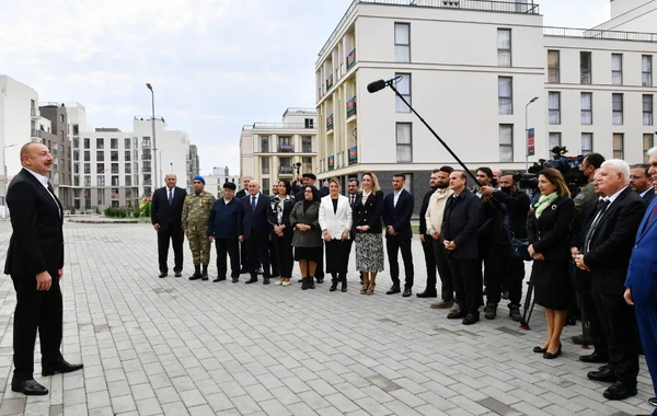 Prezident İlham Əliyev Füzuli Şəhəri Günündə yerli sakinlərlə görüşüb - YENİLƏNİB + FOTO