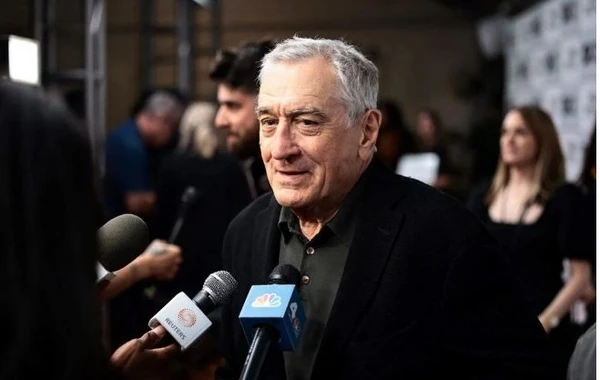 79 yaşında ata olan Robert De Niro: “Ağır yük qaldırmıram amma sevgilimə dəstək oluram” - FOTO