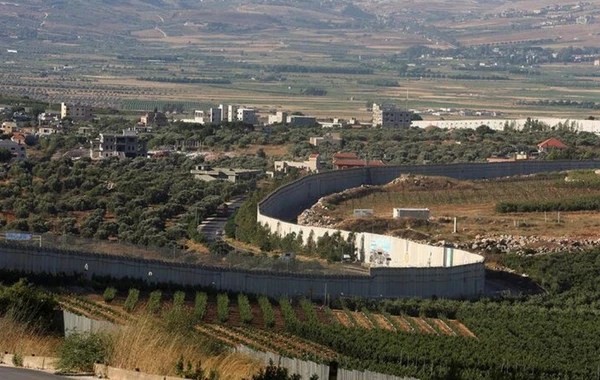 İsrail Livanla 5 km-lik sərhəddə əhalini təxliyə edir
