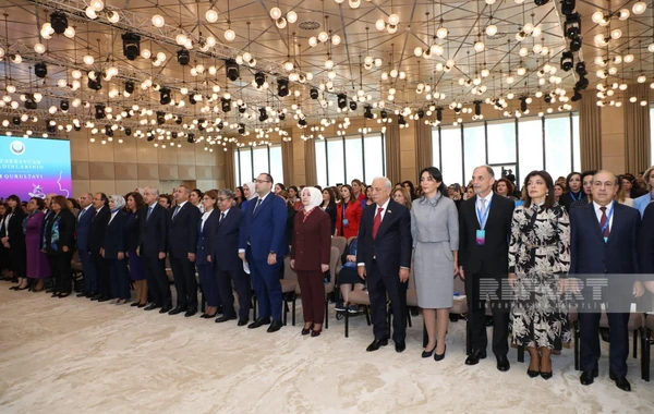 Azərbaycan Qadınlarının VI Qurultayı keçirilib, qətnamə qəbul olunub - FOTO - YENİLƏNİB