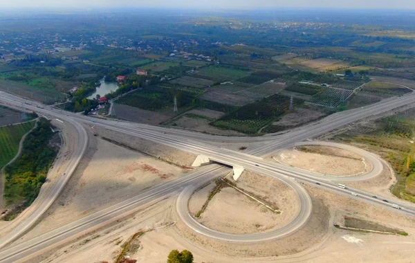 Azərbaycanın ilk pullu yolundan - FOTOLAR