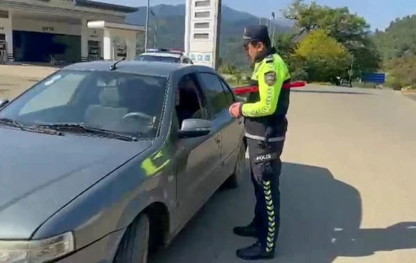 Kobud qayda pozan sürücülər CƏRİMƏLƏNDİ - FOTO