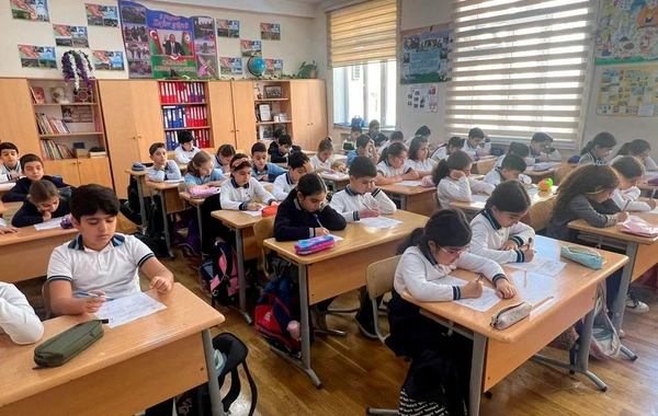 Bakı məktəblərində Azərbaycan dili fənni üzrə monitorinq keçirilib - FOTO