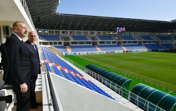Prezident Sumqayıt şəhər stadionunda yaradılan şəraitlə tanış olub - FOTO