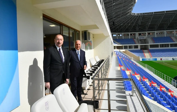 Prezident Sumqayıt şəhər stadionunda yaradılan şəraitlə tanış olub - FOTO