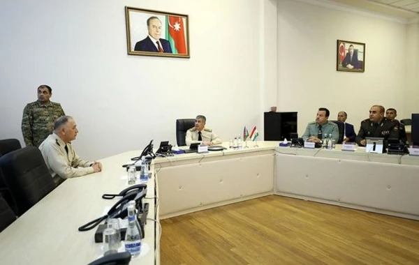 Azərbaycan və Tacikistan müdafiə nazirləri hərbi əməkdaşlıq məsələlərini müzakirə ediblər - FOTO/VİDEO