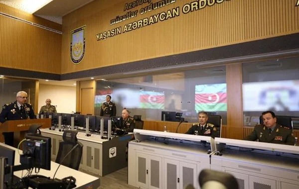 Azərbaycan və Tacikistan müdafiə nazirləri hərbi əməkdaşlıq məsələlərini müzakirə ediblər - FOTO/VİDEO