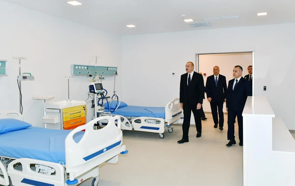 İlham Əliyev 2 saylı Sumqayıt Şəhər Xəstəxanasının yeni binasının açılışında iştirak edib - FOTO