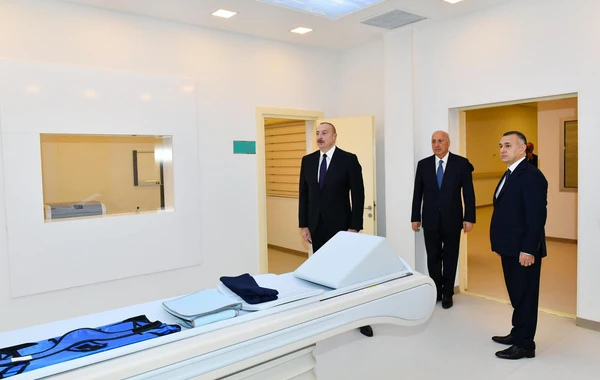 İlham Əliyev 2 saylı Sumqayıt Şəhər Xəstəxanasının yeni binasının açılışında iştirak edib - FOTO