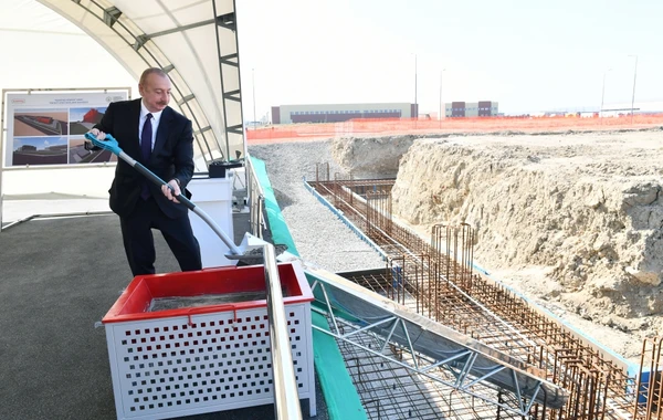 Президент принял участие в церемониях открытия и закладки фундаментов ряда предприятий в Сумгайыте - ФОТО