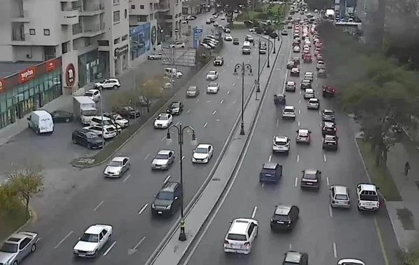 Bakının 10 yolunda tıxac var - SİYAHI + FOTO