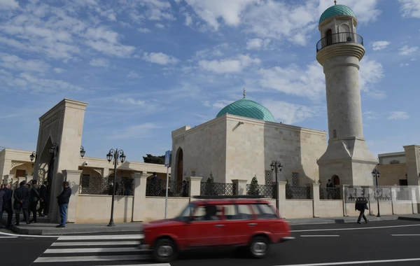 Bakıdakı Şah Abbas məscidi əsaslı təmir olunub, minarə tikilib - FOTO