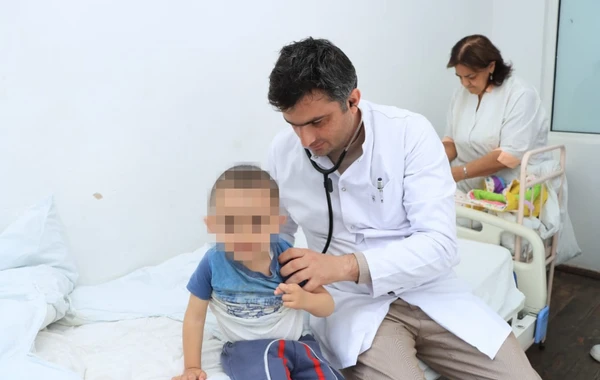 Gəncədə küçəyə atılan uşaqlar Bakıya göndəriləcək - FOTO