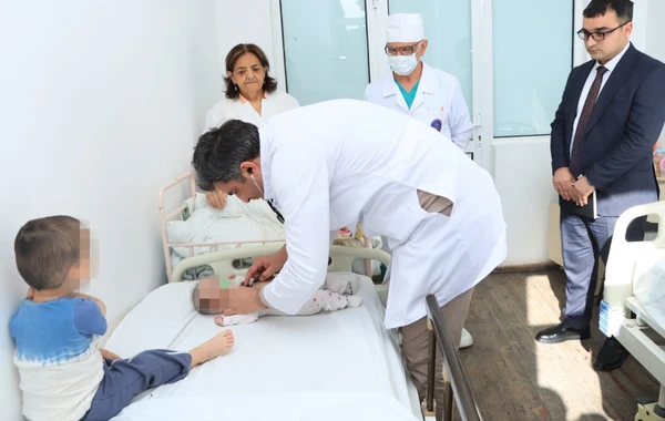 Gəncədə küçəyə atılan uşaqlar Bakıya göndəriləcək - FOTO