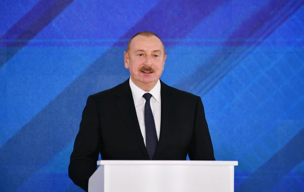 Президент принял участие в церемонии официального открытия Гарадагской солнечной электростанции -  ОБНОВЛЕНО + ФОТО