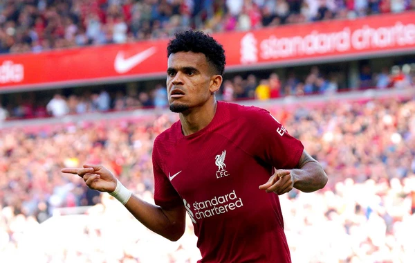 Tanınmış futbolçunun valideynləri oğurlandı - FOTO