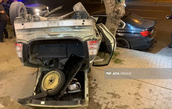 Bakıda 2 avtomobil toqquşub, 5 nəfər xəsarət alıb - FOTO