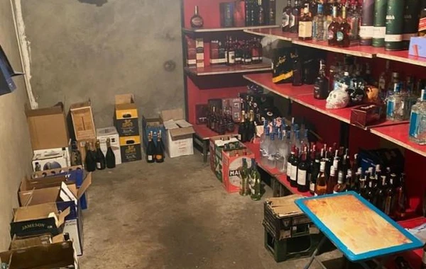 В Баку выявлены нарушения на одном из объектов по продаже алкогольных напитков - ФОТО