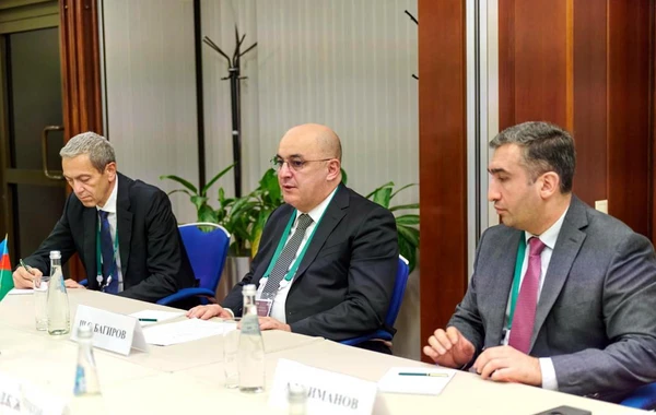 Azərbaycan və Rusiya avtomobil buraxılış məntəqələrində gözlənilməz halların aradan qaldırılması üçün Saziş imzalayıb - FOTO