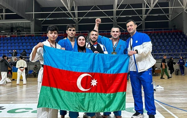 Azərbaycan karateçiləri Avropa çempionatında 3 qızıl və 1 gümüş qazanıblar - FOTO