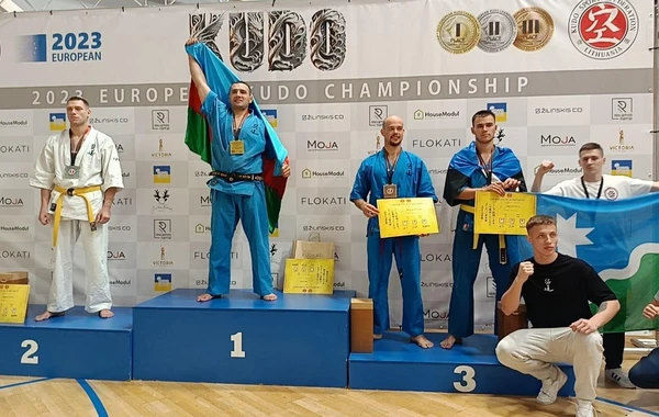 Azərbaycan karateçiləri Avropa çempionatında 3 qızıl və 1 gümüş qazanıblar - FOTO