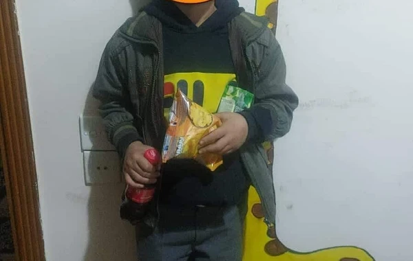 Bakıda polis yol kənarında azyaşlı uşaq tapdı - FOTO