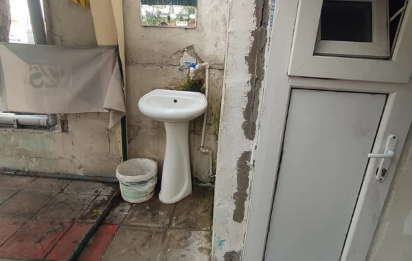 Antisanitar şəraitdə işləyən kafenin fəaliyyəti məhdudlaşdırılıb - FOTO
