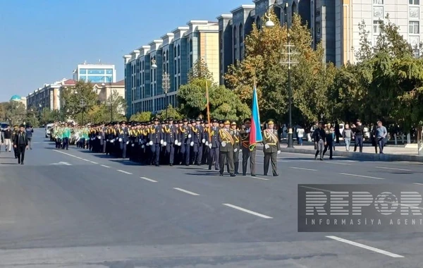 Naxçıvan şəhərində hərbi yürüş keçirilib - FOTO/VİDEO