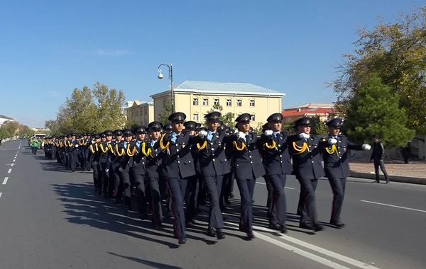 Naxçıvan şəhərində hərbi yürüş keçirilib - FOTO/VİDEO