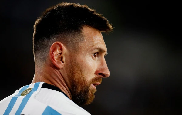 Messi Niderland yığmasını ittiham etdi - SƏBƏB