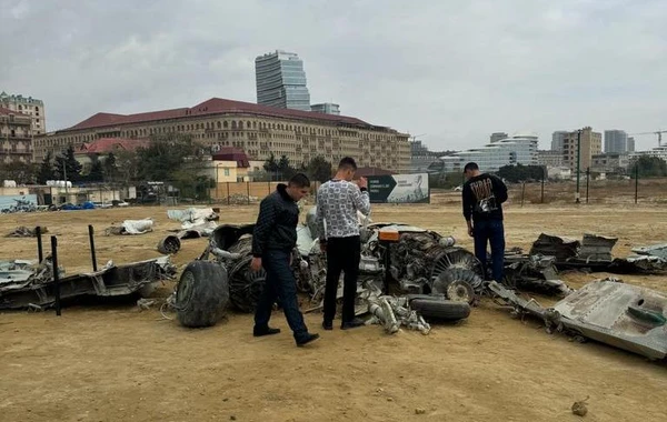 Zəfər Günü münasibətilə yeniyetmə məhkumlar şəhər gəzintisinə çıxarılıb - FOTO