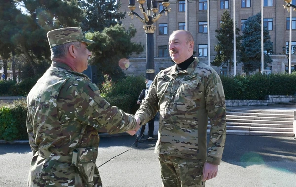 Президент Ильхам Алиев выступил на параде Победы в Ханкенди - ОБНОВЛЕНО + ВИДЕО