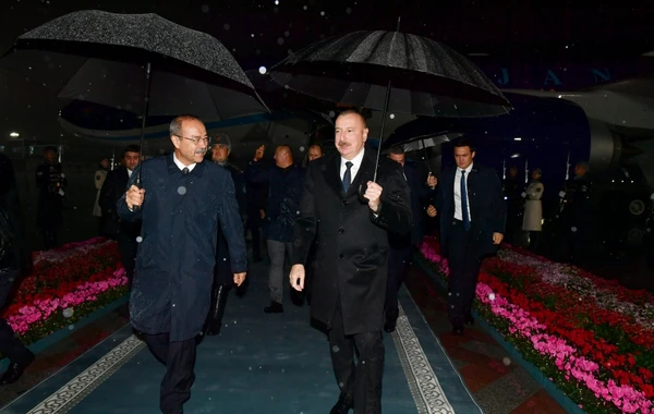 Президент Ильхам Алиев отправился с визитом в Узбекистан - ФОТО