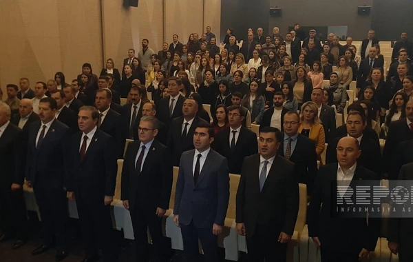 Gəncədə 9 Noyabr - Dövlət Bayrağı Günü münasibətilə konsert proqramı keçirilib - FOTO