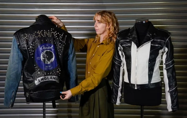 Maykl Ceksonun bu pencəyi hərracda 306 min dollara satıldı - FOTO