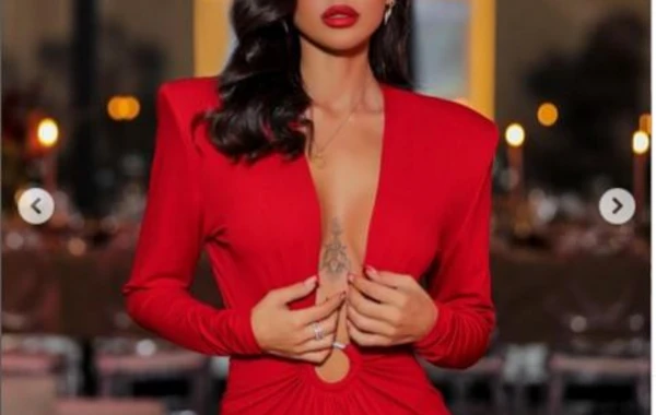 Pərvin Abıyevanın 3243 AZN-LİK CAZİBƏDAR GEYİMİ - FOTO